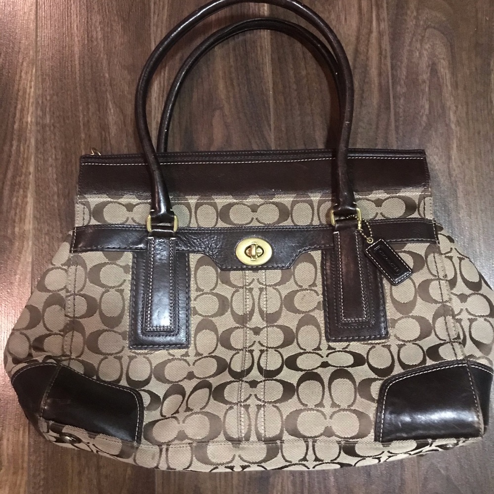 Coach Hampton Signature Carry All Tote